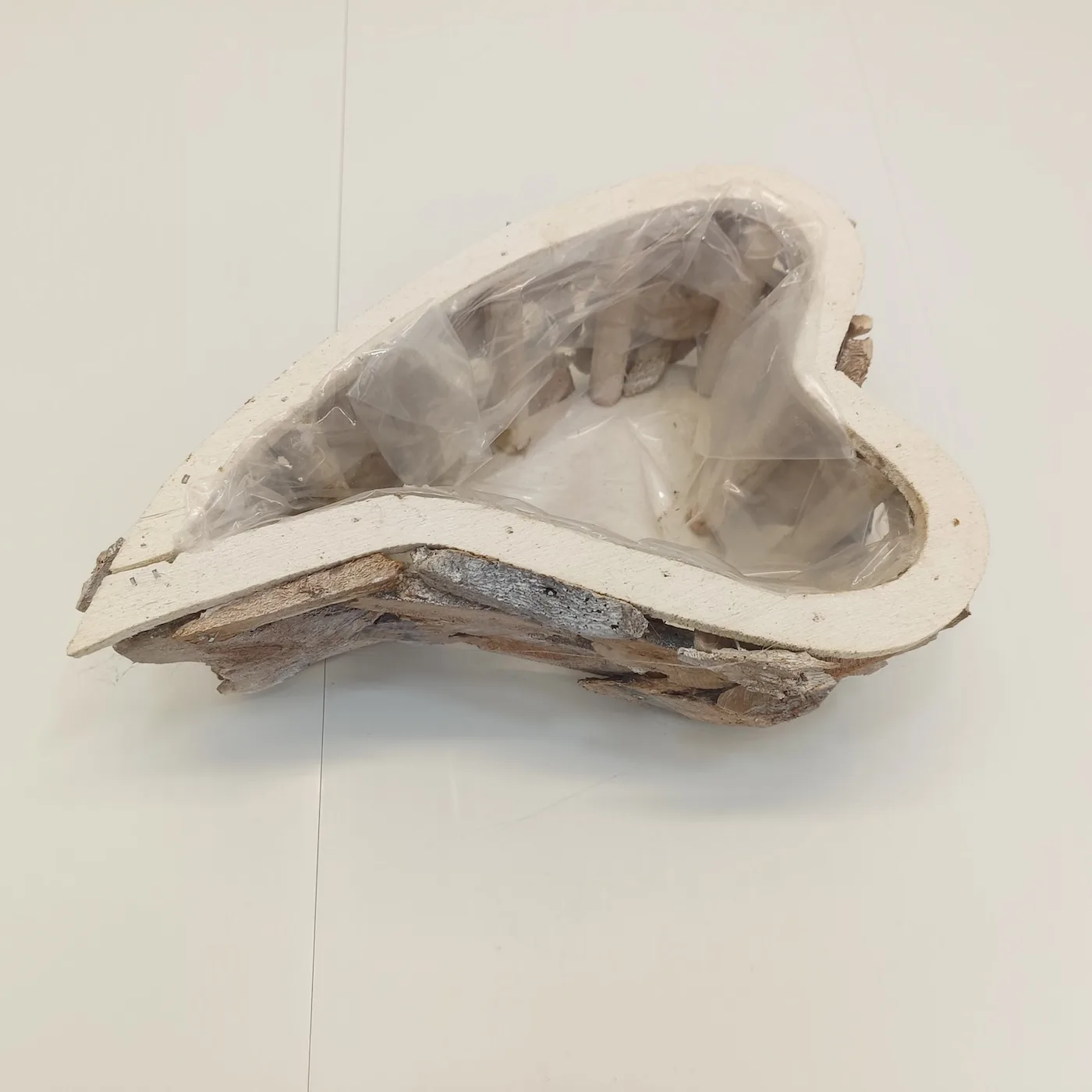 Ghiveci decorativ lemn formă inimă LY004 (18 x 28 x 10 cm) - imagine 1