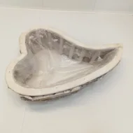 Ghiveci decorativ lemn formă inimă LY004 (25 x 38 x 10 cm)