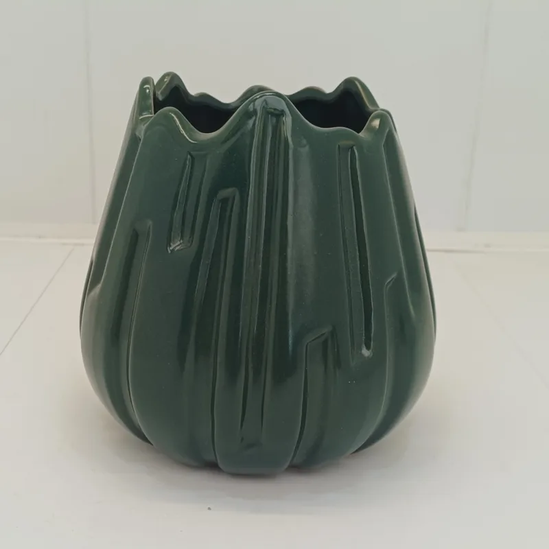 Vas decorativ ceramică formă lalea, Verde - imagine 1